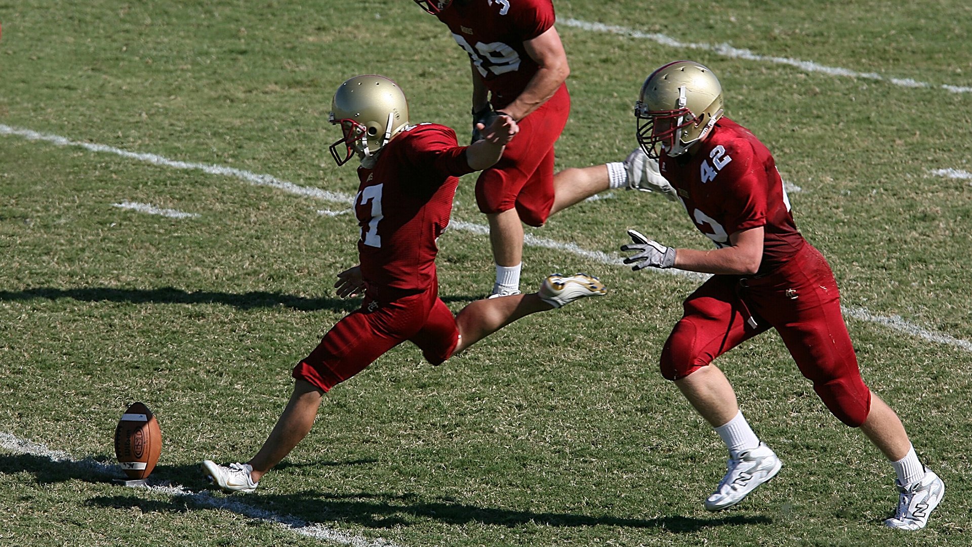 Flores Super Bowl 班底再造精彩赛场